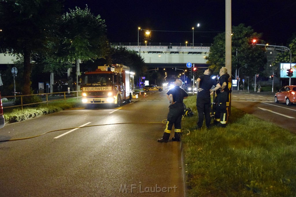 Koelner Seilbahn Gondel blieb haengen Koeln Linksrheinisch P878.JPG - Miklos Laubert